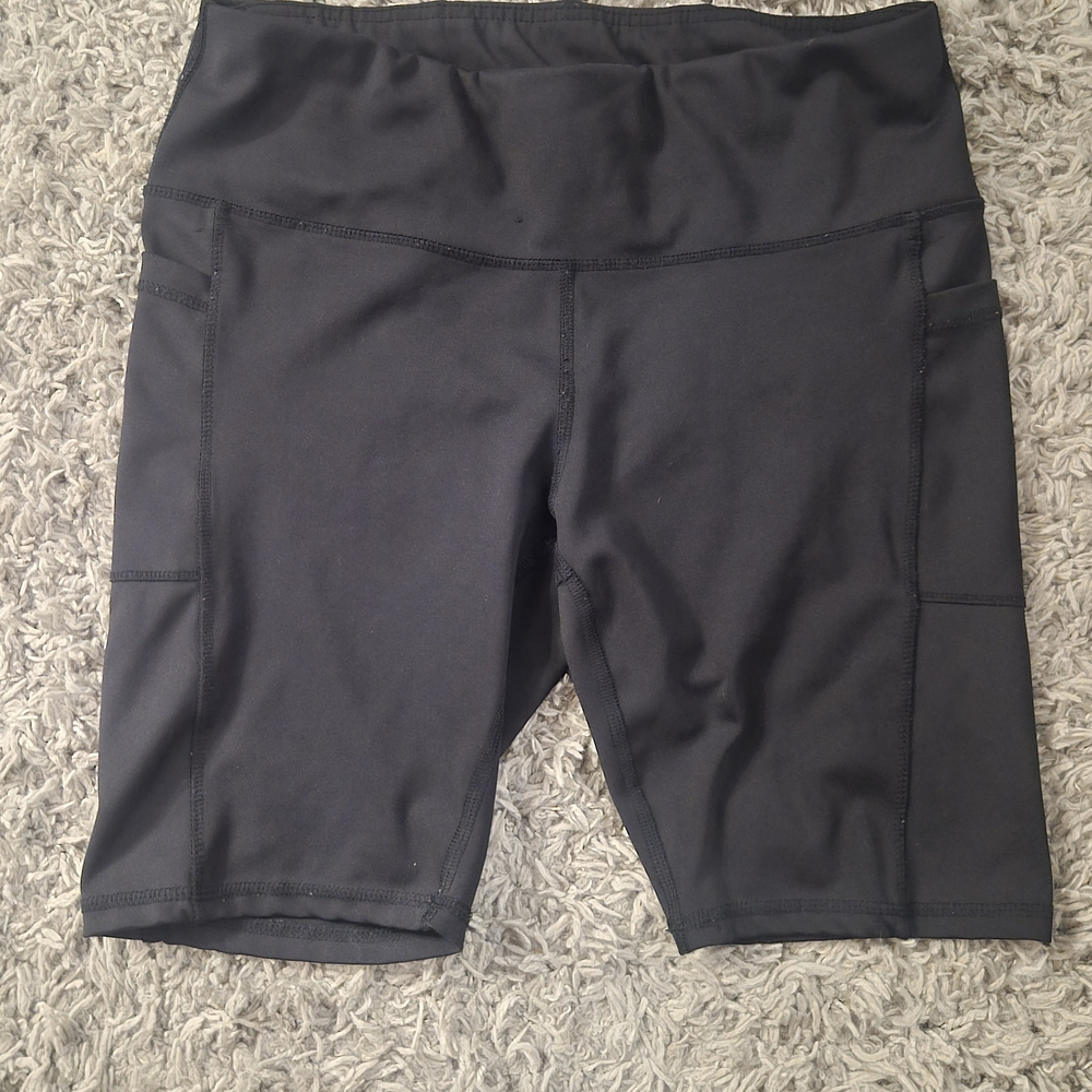 Beverly Hills Polo Club Black Biker Shorts Size Large